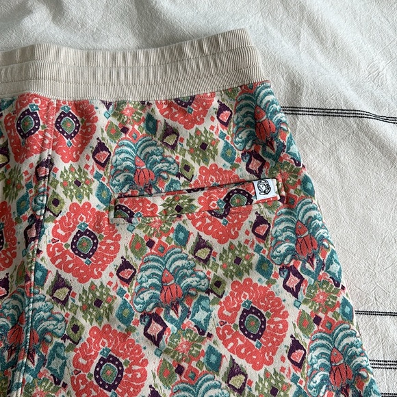 BILLIONAIRE BOYS CLUB, Bright Floral Inspired Shorts, Size XL - Picture 5 of 5